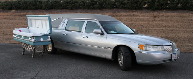Illustration for article titled You Haven't Lived Until You've Driven A Straight-Piped Hearse